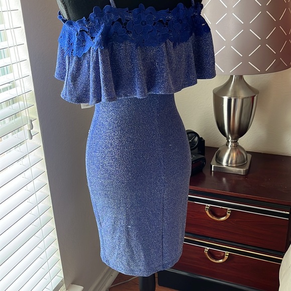 Elegant Blue dress IN San Francisco XS - Picture 7 of 9